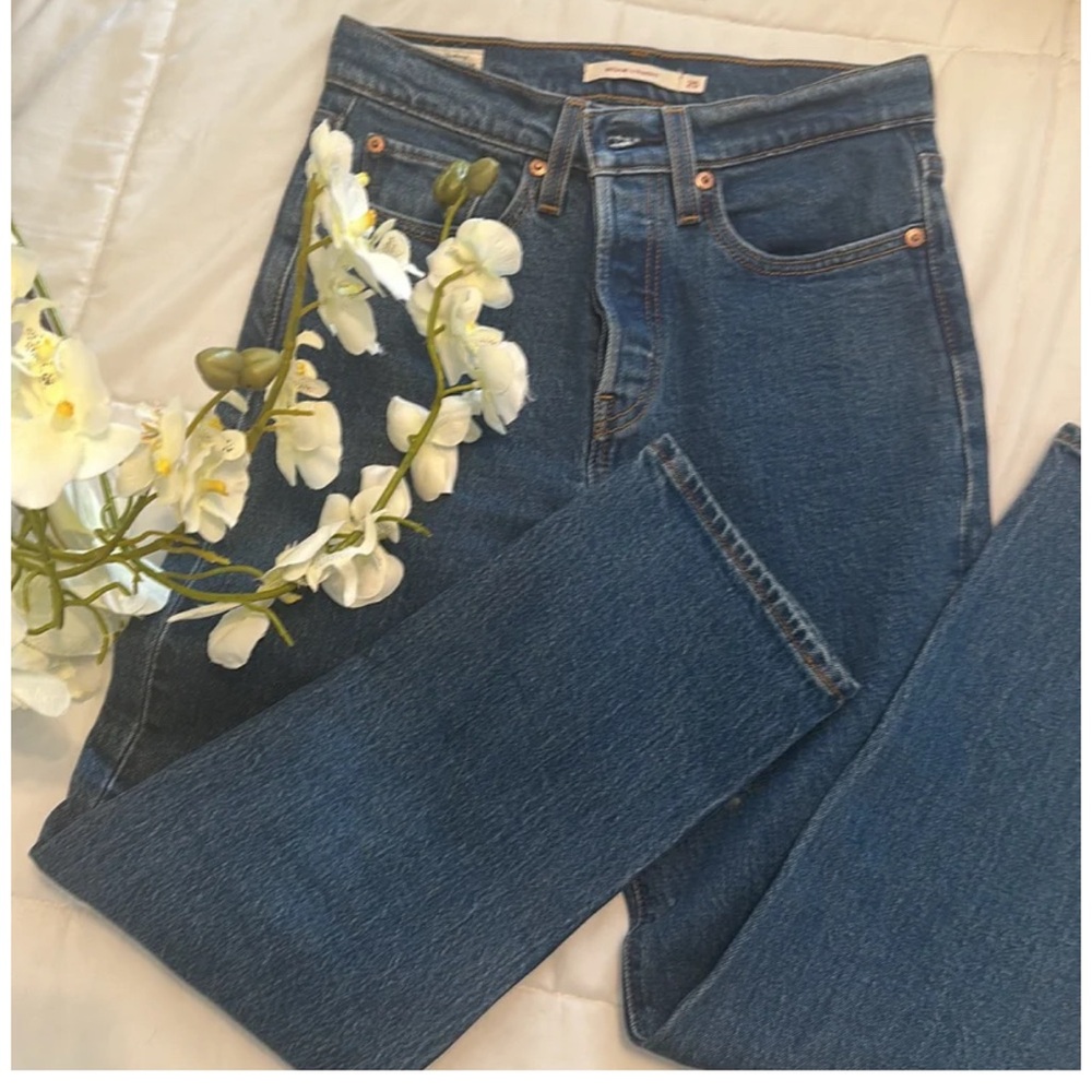 Levis Wedgie Straight